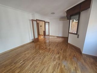 Piso en venta en Oeste en Logroño