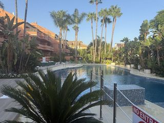 Piso en alquiler en Puerto Banús en Marbella