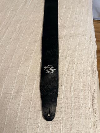 Tracolla per chitarra/basso in pelle nera