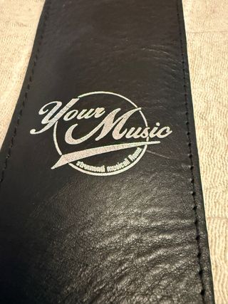 Tracolla per chitarra/basso in pelle nera