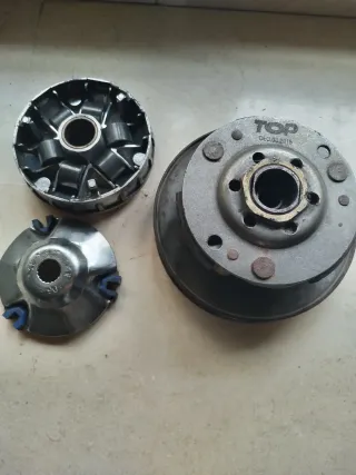 Tubo de escape Piaggio, variador Polini y embrague