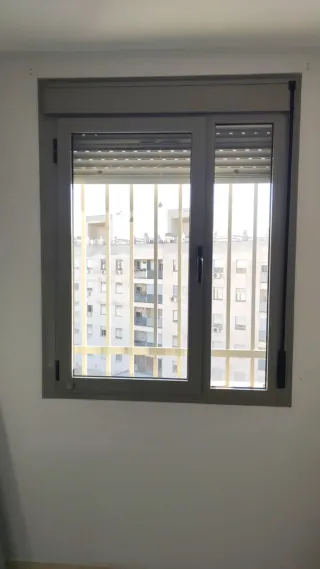Ventana aluminio abatible climalit