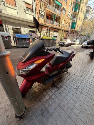 Moto 125cc Granate 2021