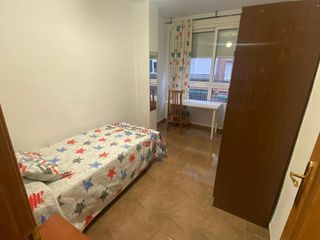 Piso en alquiler en Camino de Ronda - Rosaleda en Granada