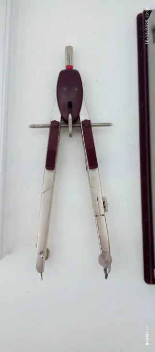 Compás con extensor Centro Giant Bow Rotring