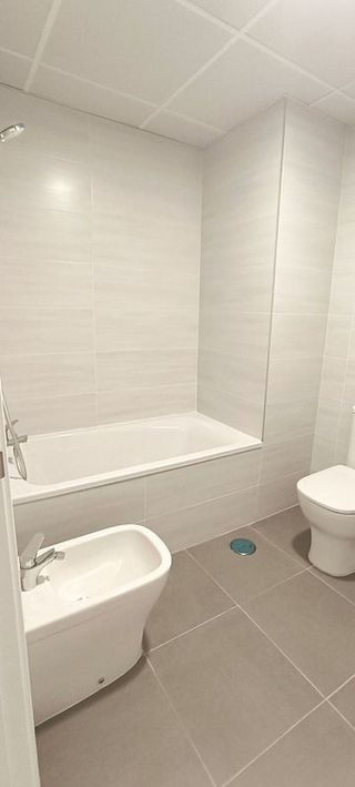 Piso en alquiler en Colores - Entreparques en Sevilla