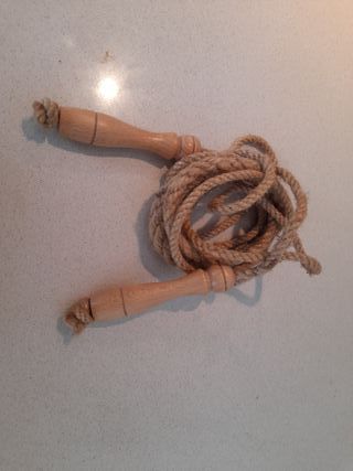 Corda per saltare in legno
