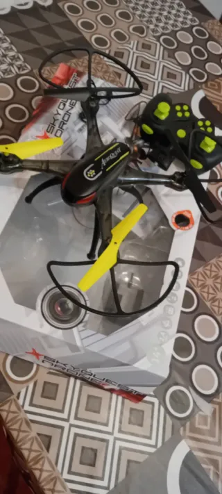 Drone Aeroquest con mando