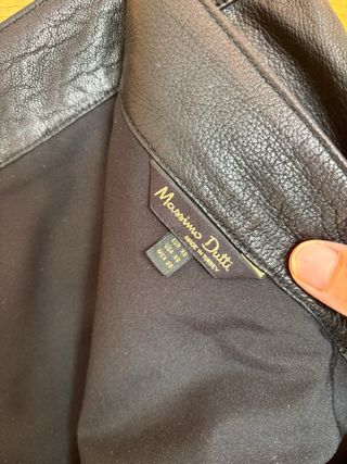 Falda de piel Massimo Dutti negra