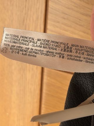 Falda de piel Massimo Dutti negra