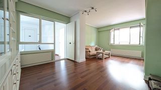 Piso en venta en Las Arenas Centro en Getxo