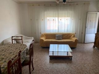 Piso en alquiler en El Poblado - Abulagar en Puertollano