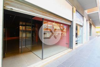 Local comercial en venta en Centre en Castelldefels