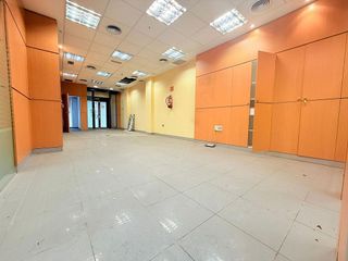 Local comercial en venta en Zona Pueblo en Guardamar del Segura
