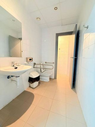 Local comercial en venta en Zona Pueblo en Guardamar del Segura