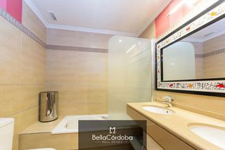 Piso en venta en Huerta de la Reina - Trassierra en Córdoba