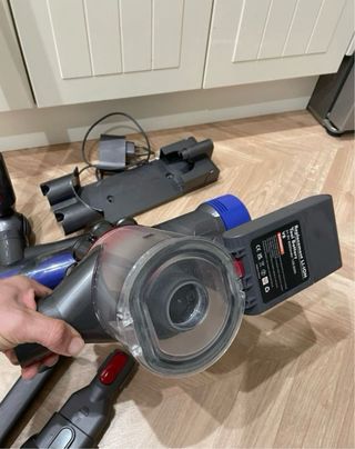 Aspirador Dyson V8