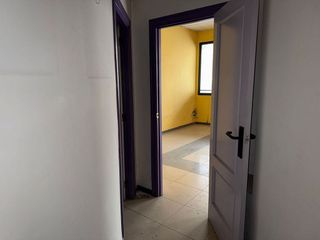 Local comercial en venta en Linares