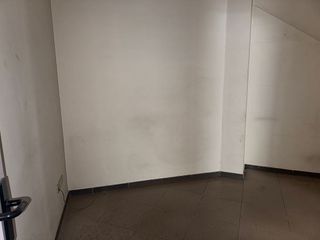 Local comercial en venta en Linares