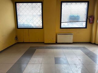 Local comercial en venta en Linares