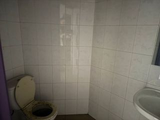 Local comercial en venta en Linares