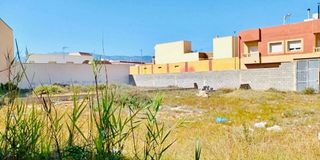 Terreno en venta en Roquetas Centro en Roquetas de Mar