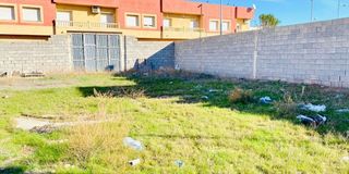 Terreno en venta en Roquetas Centro en Roquetas de Mar