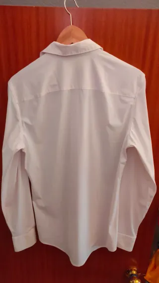 Camisa Zara Blanca y Pantalón Traje Azul