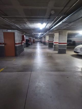 Garaje en venta en Sant Joan Despí