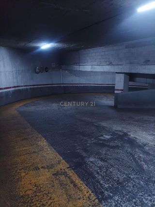 Garaje en venta en Sant Joan Despí