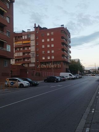 Garaje en venta en Sant Joan Despí