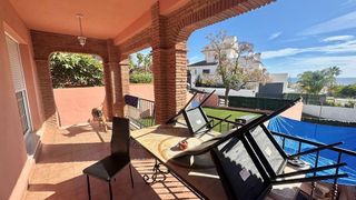 Chalet en venta en Torrequebrada en Benalmádena