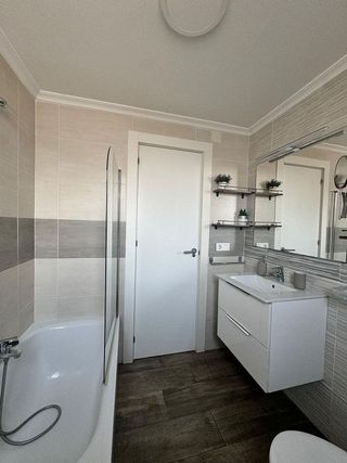 Piso en alquiler en Carolinas Bajas en Alicante