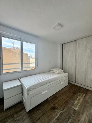 Piso en alquiler en Carolinas Bajas en Alicante