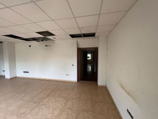 Local comercial en venta en Constitución-El Balconcillo en Guadalajara