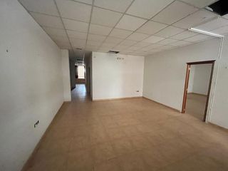 Local comercial en venta en Constitución-El Balconcillo en Guadalajara