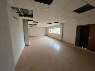 Local comercial en venta en Constitución-El Balconcillo en Guadalajara