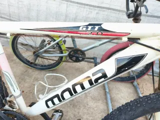 Bicicleta de Montaña Moma GTT 2.0 Blanca