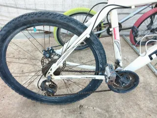 Bicicleta de Montaña Moma GTT 2.0 Blanca