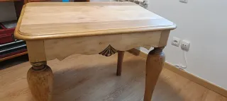 Mesa de comedor de nogal macizo