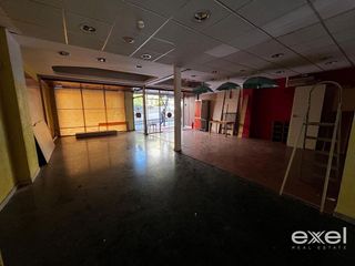 Local comercial en venta en Centre en Cornellà de Llobregat