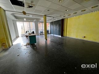 Local comercial en venta en Centre en Cornellà de Llobregat
