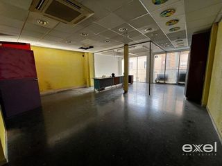 Local comercial en venta en Centre en Cornellà de Llobregat