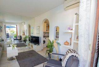 Casa pareada en venta en Nueva Andalucía centro en Marbella