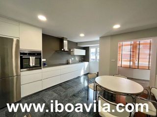 Piso en alquiler en Zona de Plaza de Barcelos en Pontevedra