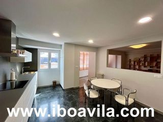 Piso en alquiler en Zona de Plaza de Barcelos en Pontevedra