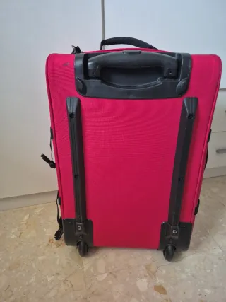 Eastpak Bolsa de Viaje Cabina Rosa