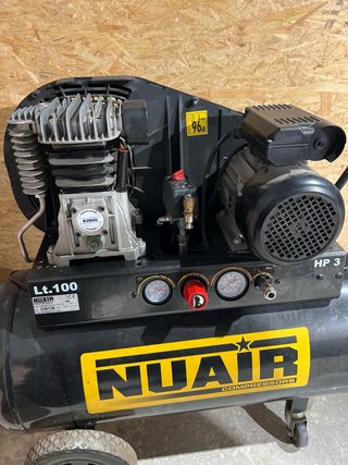 (Con Fallo)Compresor Nuair 100L B2800B/3M/100 TECH