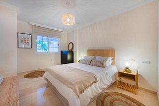 Piso en alquiler en Los Monteros - Bahía de Marbella en Marbella