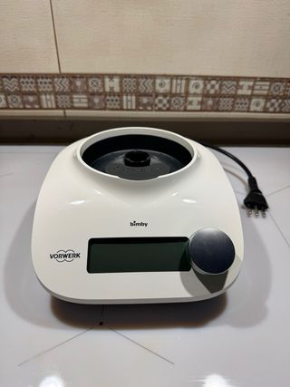 Bimby TM6 + bimby Friend con boccale